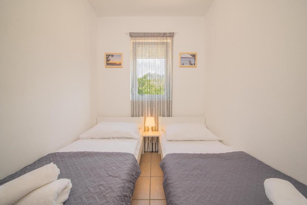 Apartmani Manita Paklenica Seline Exterior photo