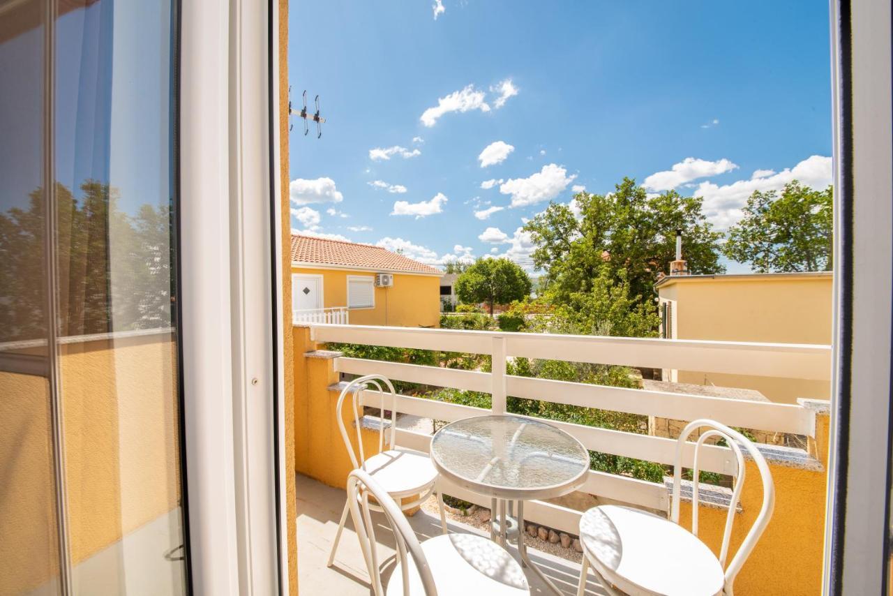 Apartmani Manita Paklenica Seline Exterior photo